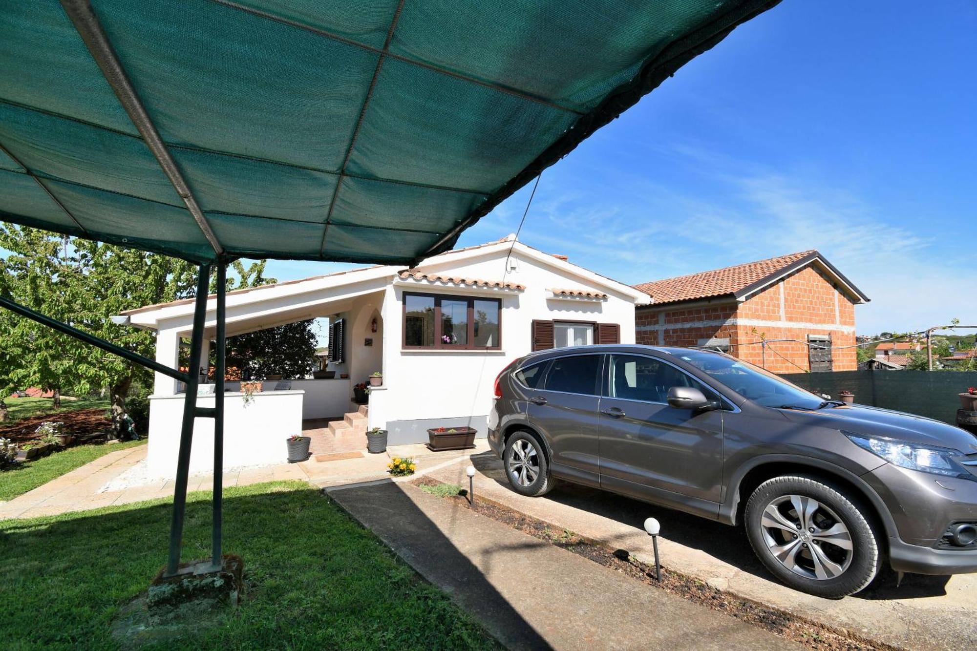 House Angelina Pula